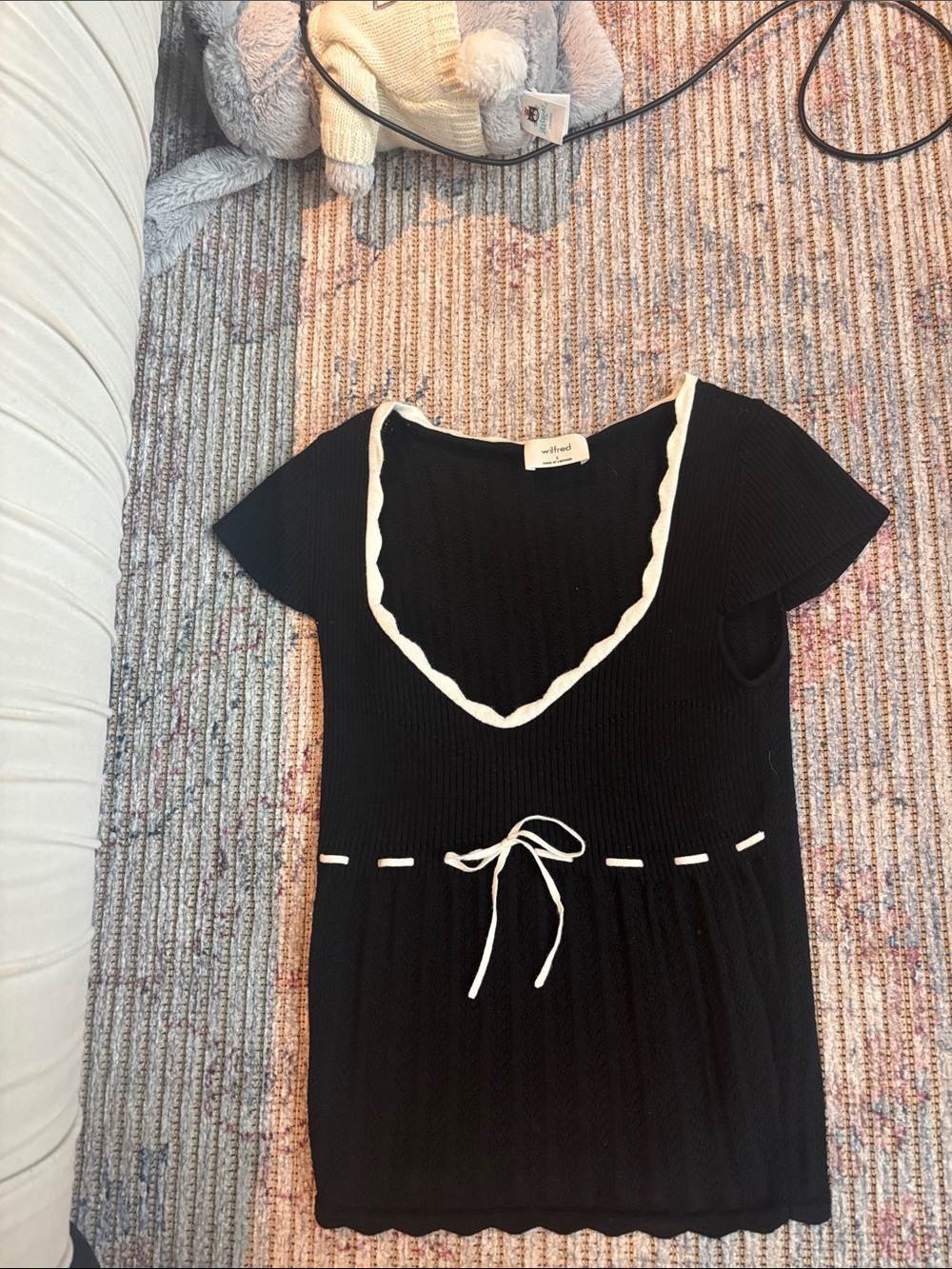 Wilfred Black Knit Top with White Trim and Waist Tie